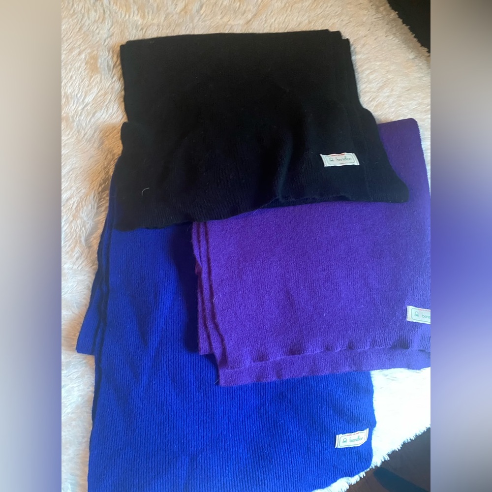 Merino wool scarves Benetton